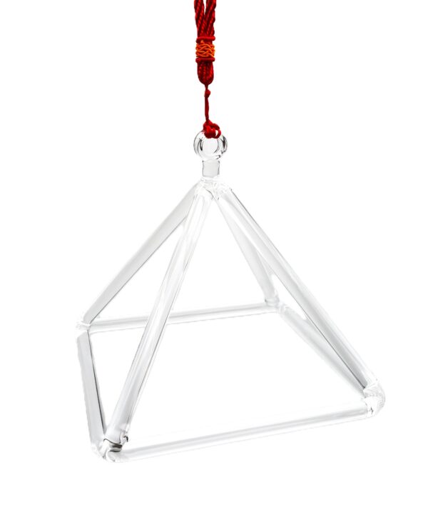 Pyramide de cristal