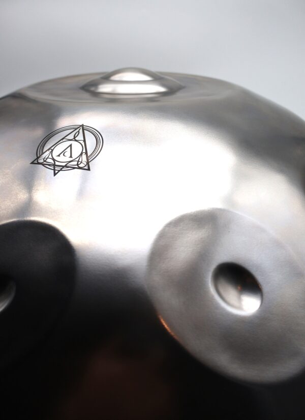 Handpan10 notes Ré Kurd